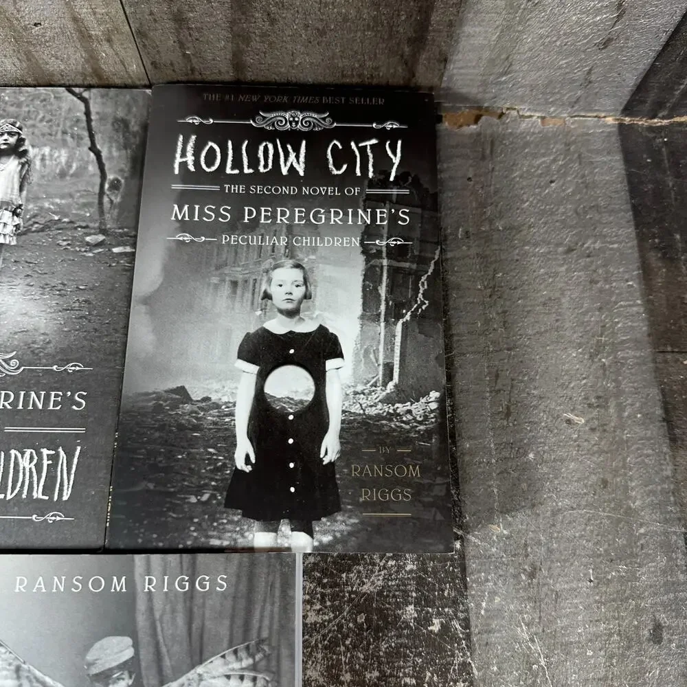 Miss Peregrine’s Home‎ for Peculiar Children set of 3 Lg Format SC Books